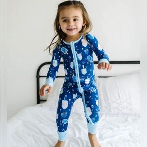 Little Sleepies - Limited Edition Dancing Dreidels - Hanukkah Zipper Pajamas